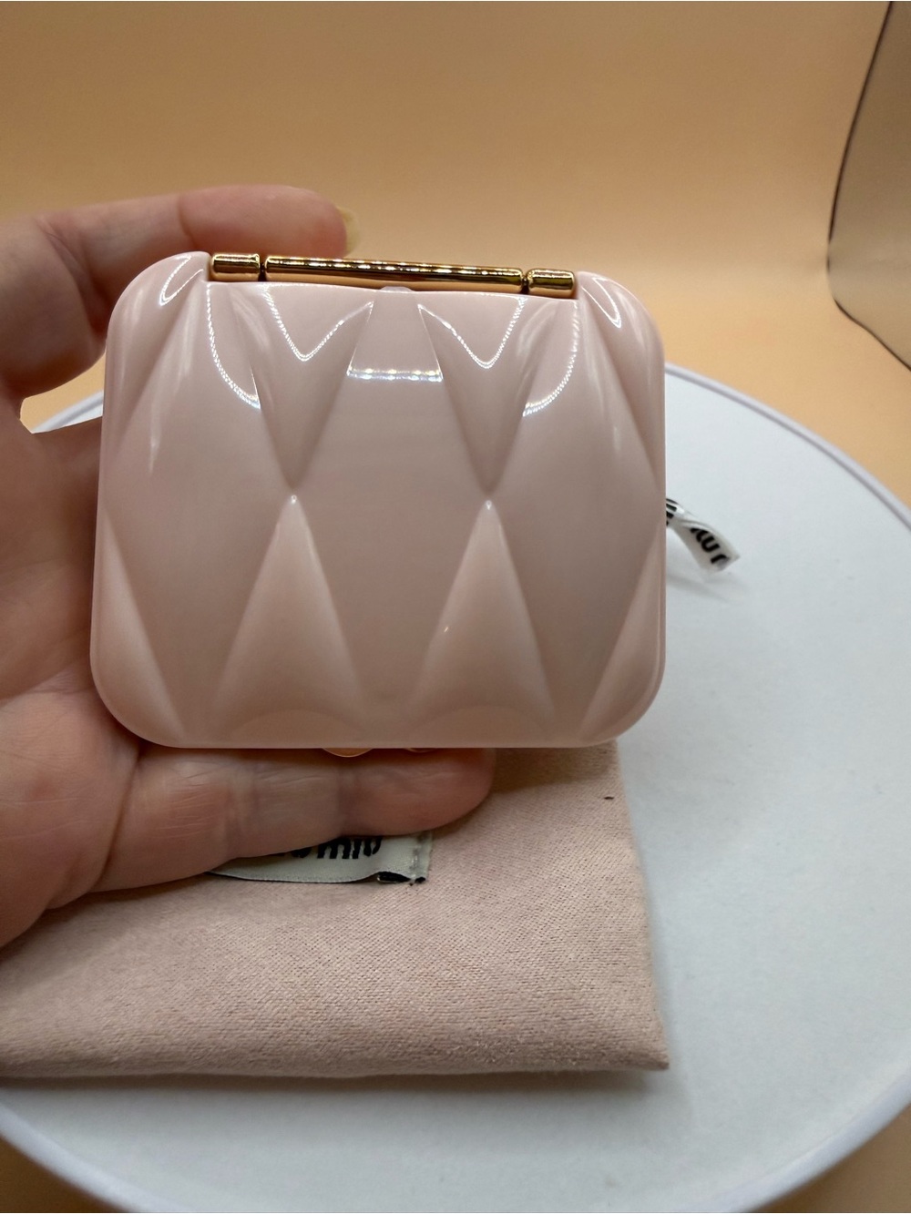 Miu Miu Pale Pink Quilted Glossy mirror - Picture 3 of 3